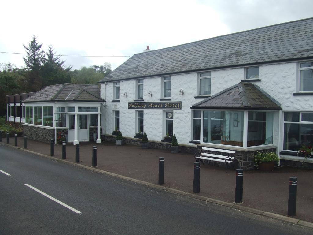 Halfway House Hotel Larne Exterior foto